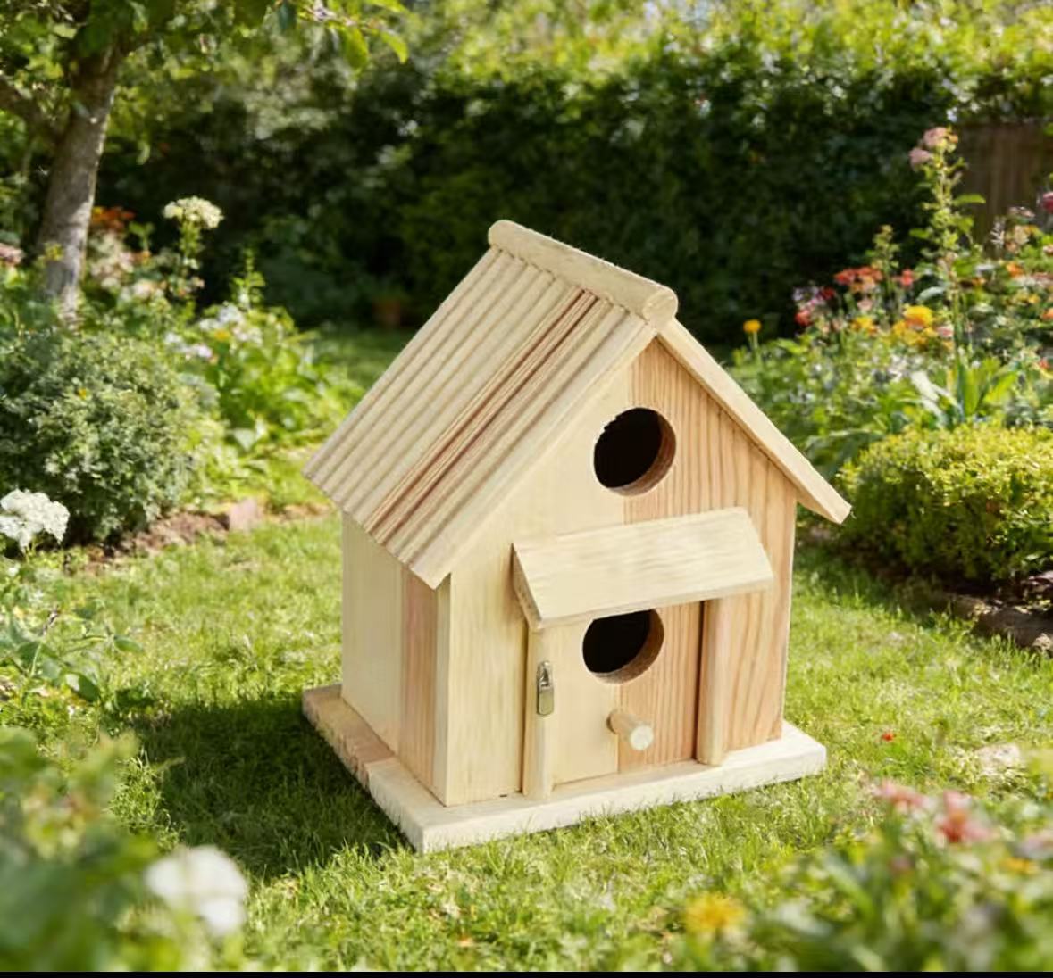 Wooden Bird House with Printed Patterns, Can Be Hung Outdoors or Used Indoors, Creative Pastoral Outdoor Bird Nest Villa Craft